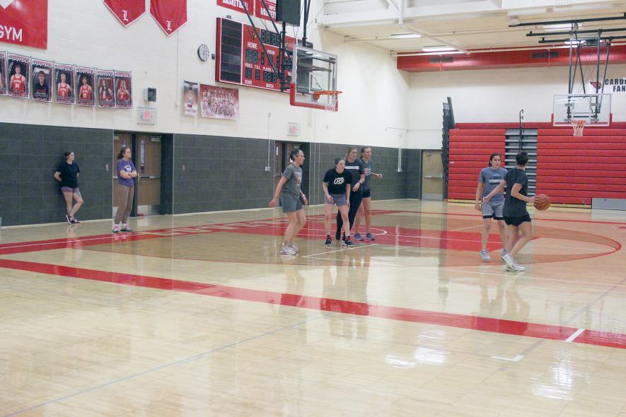 A group of women play 3-on-3 basketball Wednesday nights at a women’s basketball community education class at the Luverne Middle-High School gym. According to organizer Savannah Dinger, the 90-minute class allows women the “opportunity to socialize, compete and enjoy a night playing a sport they enjoy.” Pictured from left are Kylee Cohoon, Mariah Talsma, Peggy Johnson, Savannah Dinger, Michelle Drost, Lisa Fick, Ana Hagen and Maggie Siebenahler. Mavis Fodness/Rock County Star Herald Photo