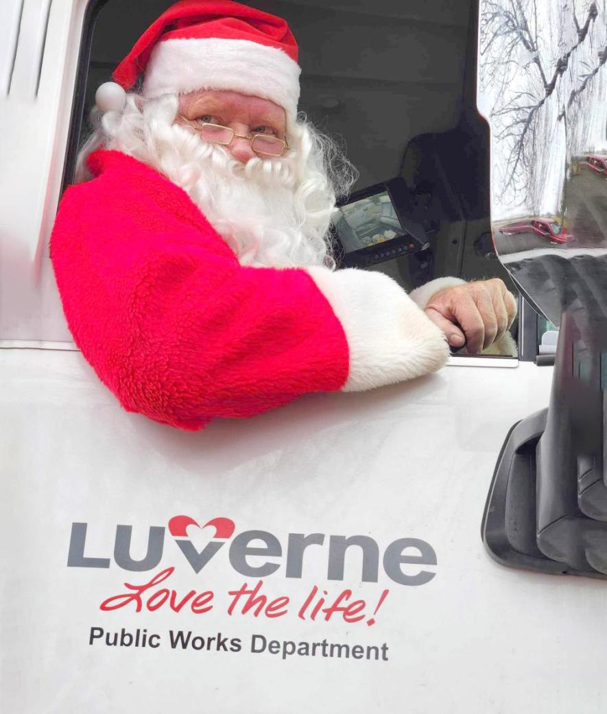 Luverne’s Patti Overgaard shared this photograph with the Rock County Star Herald after Santa Claus was spotted in a City of Luverne recycling truck during the week of Christmas 2023. Frank Mongold, who sometimes dresses as Santa during the holidays, recently retired from his garbage and recycling duties in the city’s Public Works Department.